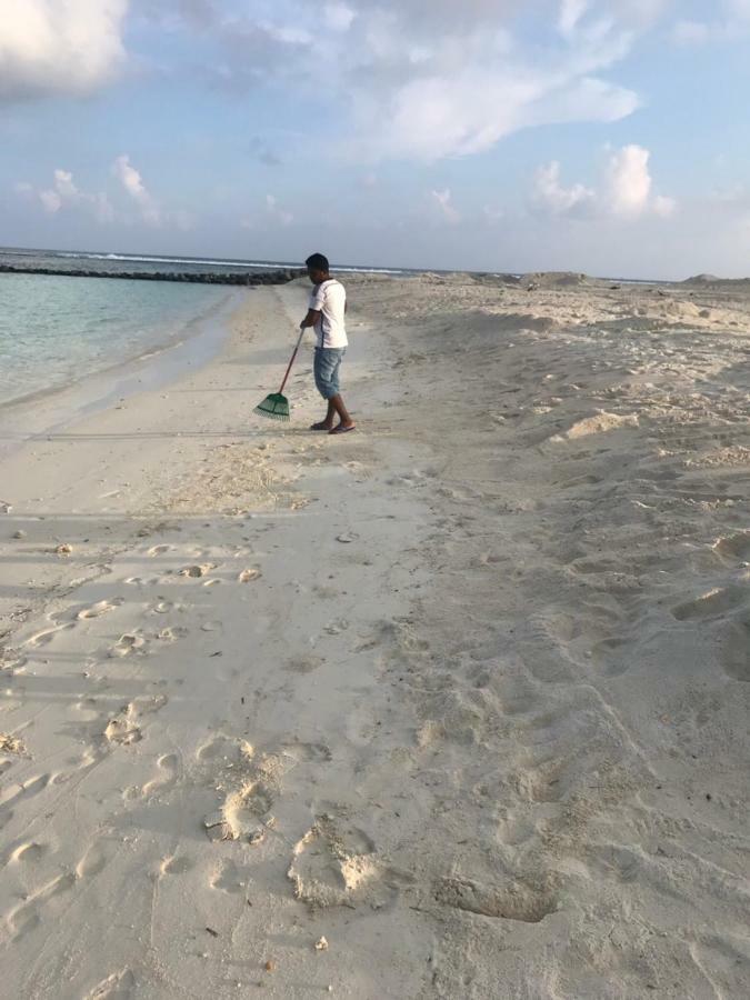 Nalaveshi Inn Huraa Exterior photo